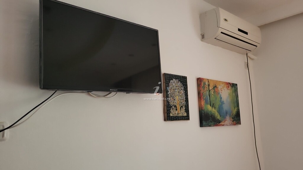Camere de închiriat Denisa