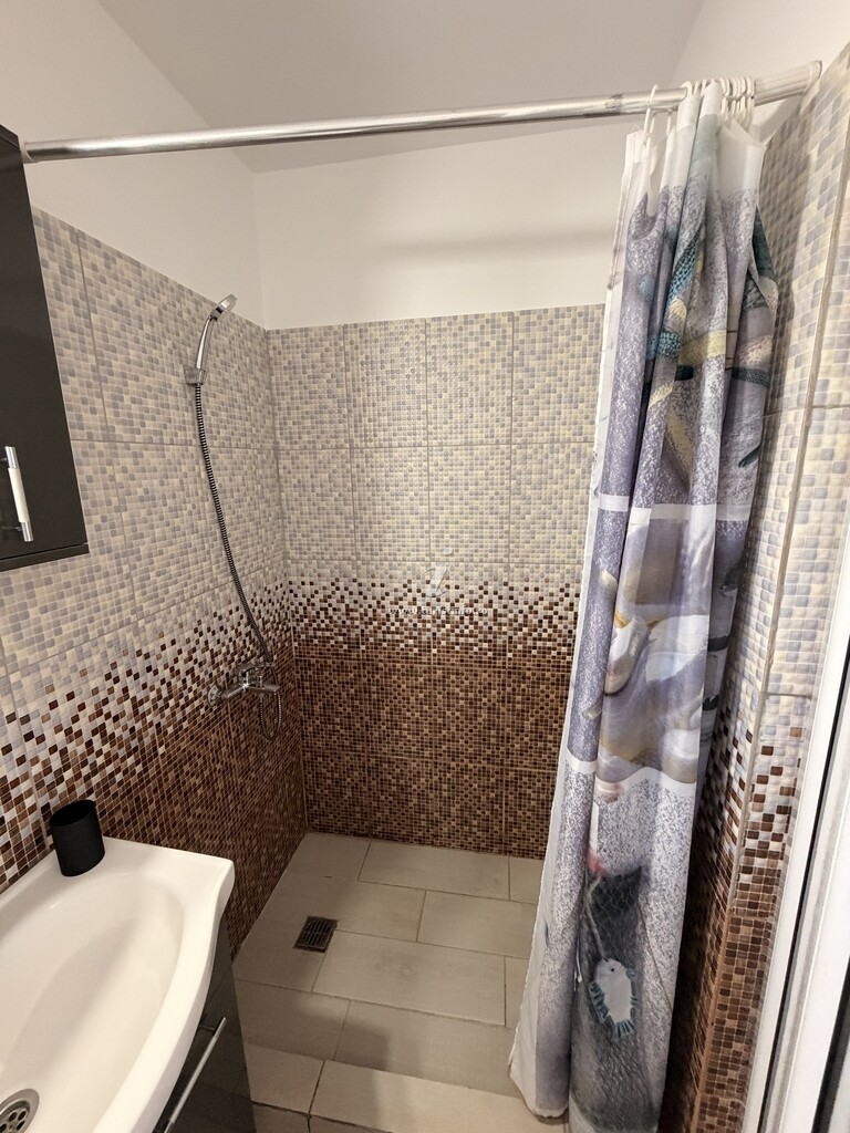 Camere de închiriat AndraȘtef