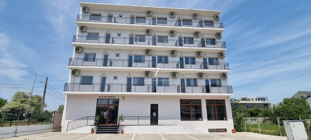 Hotel Blue Sky Resort