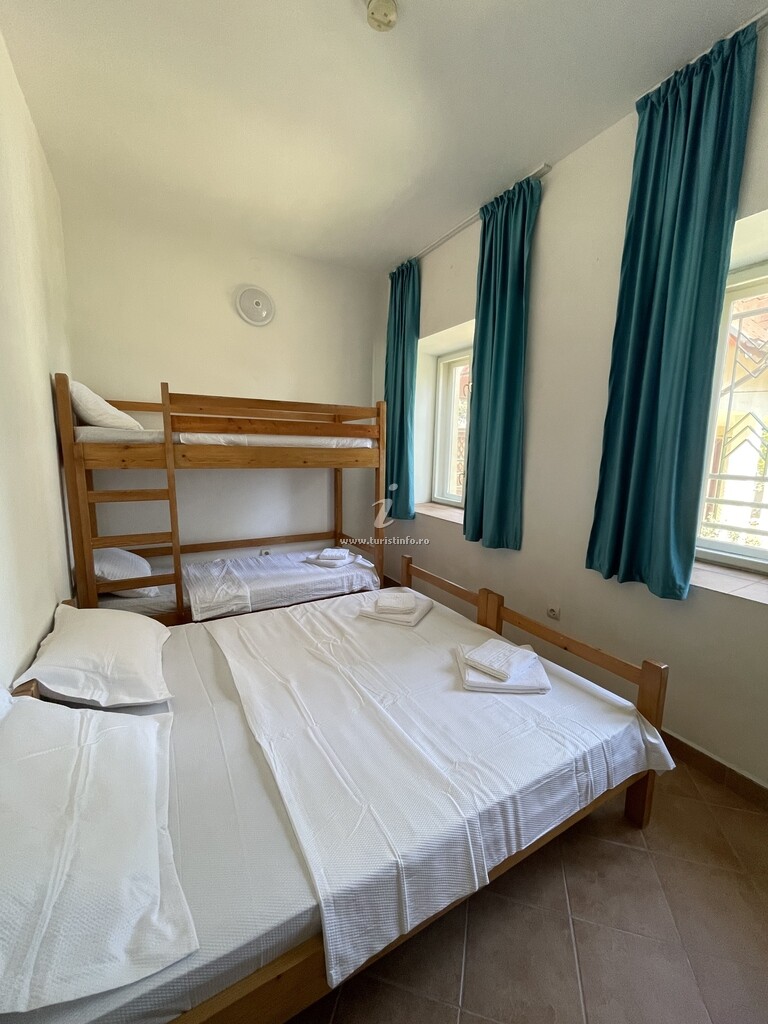 Hostel Oaki Lake