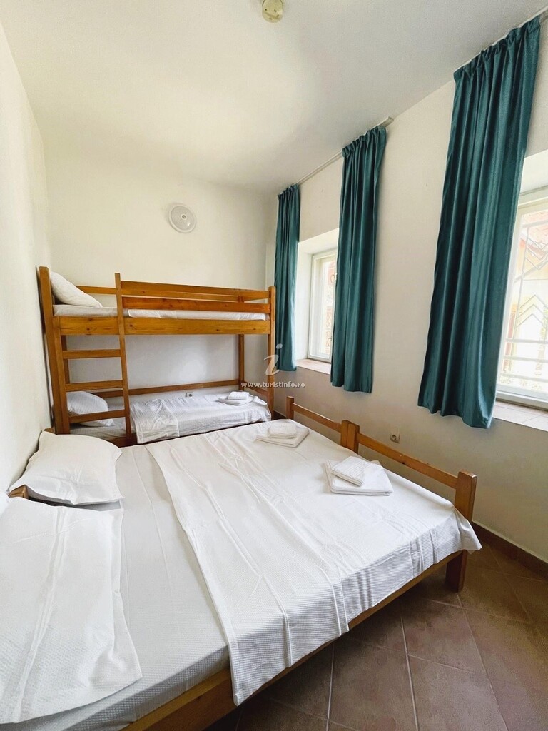 Hostel Oaki Lake