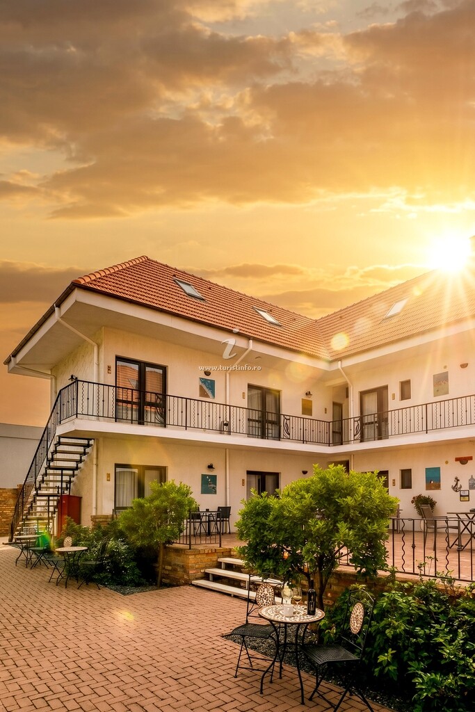 Hotel Sunny Border