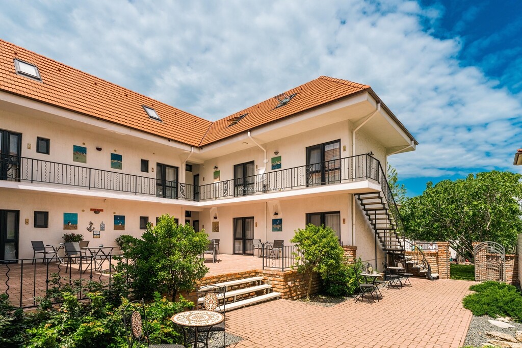 Hotel Sunny Border