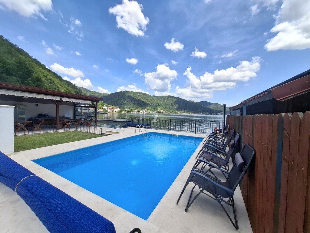 Casa de vacanță Casa Mârșu