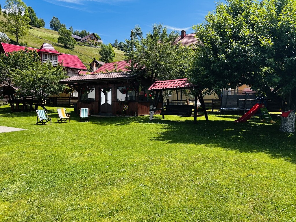 Casa Adi