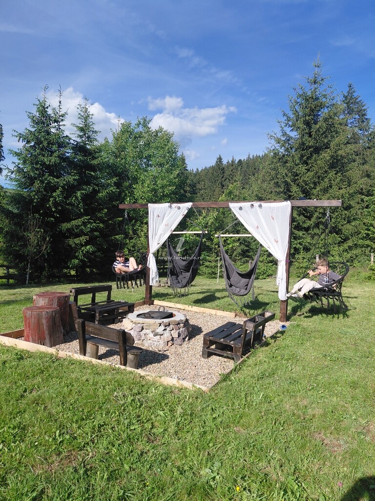 Casa de vacanță Acasă La Noi