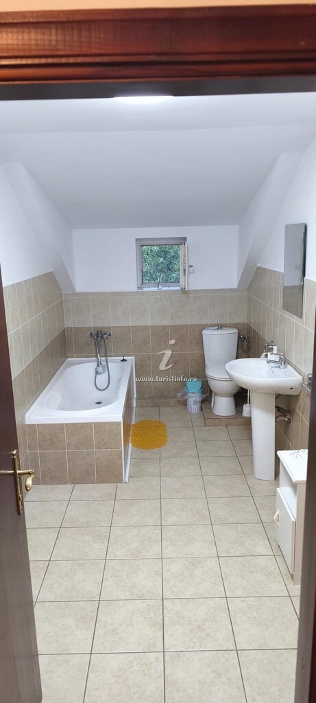 Camere de închiriat Toate Pânzele Sus