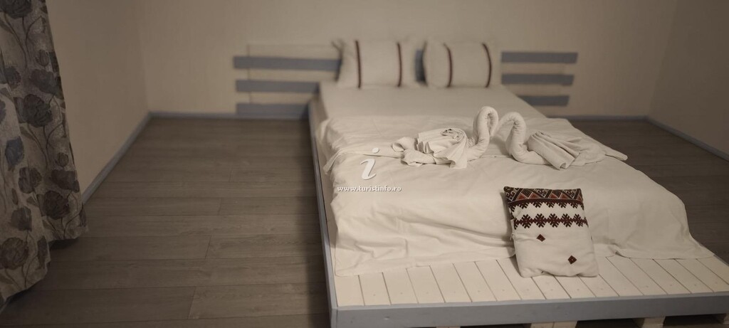 Camere de închiriat Toate Pânzele Sus
