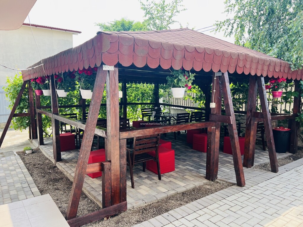 Casa Raysa si Andrei