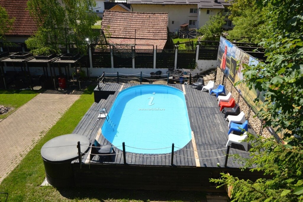 Pensiunea Hillden Lodge & Restaurant