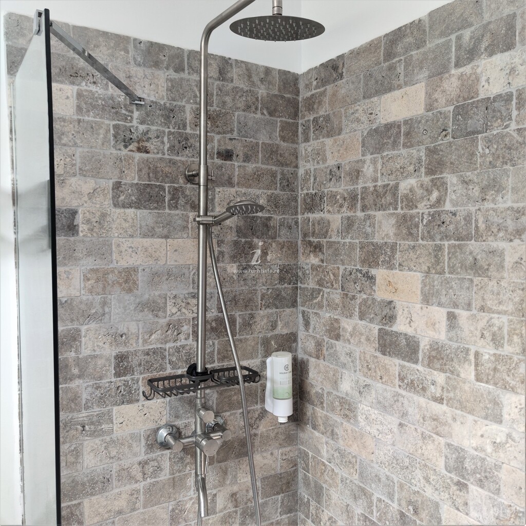 Camere de închiriat Atenin