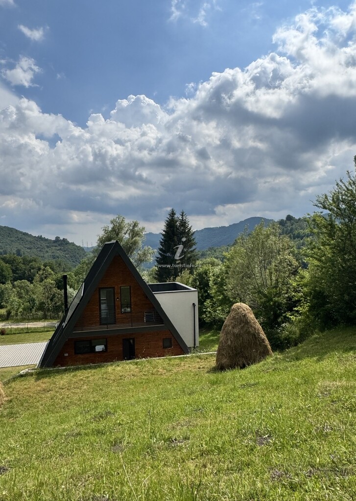 A-frame Noa Cabin