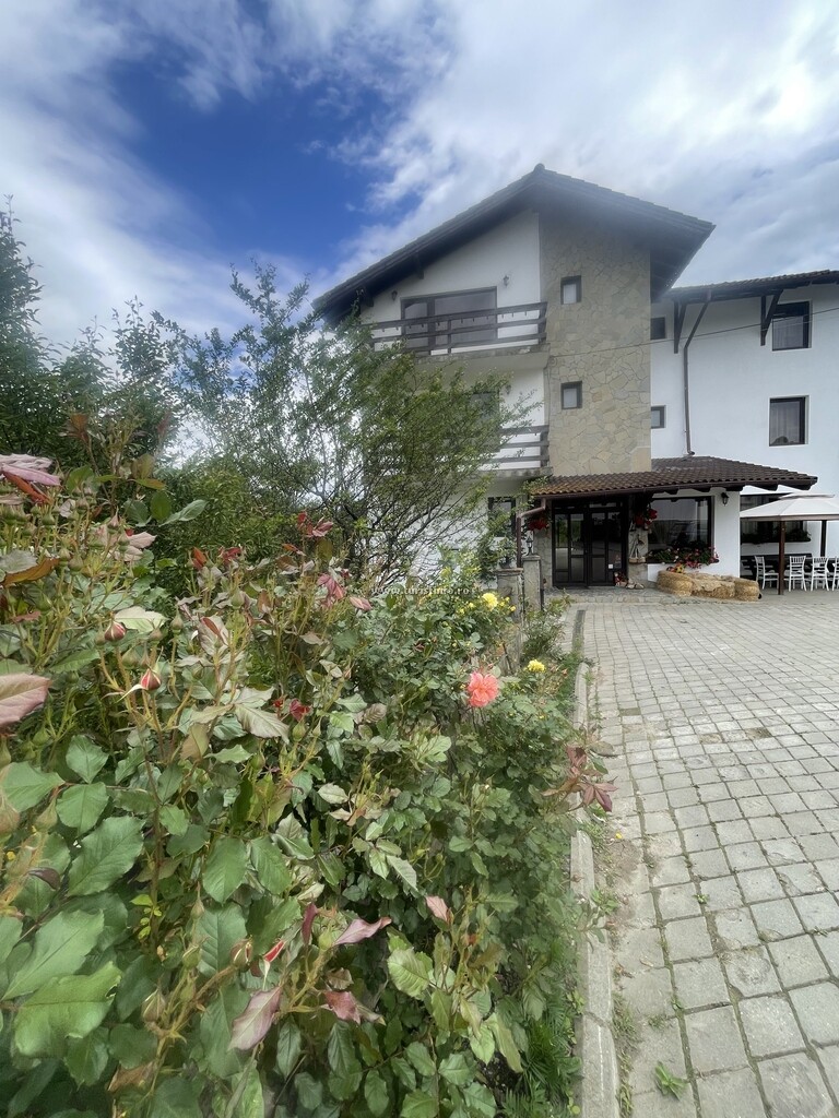 Pensiunea Agroturistică Curtea Brăneană