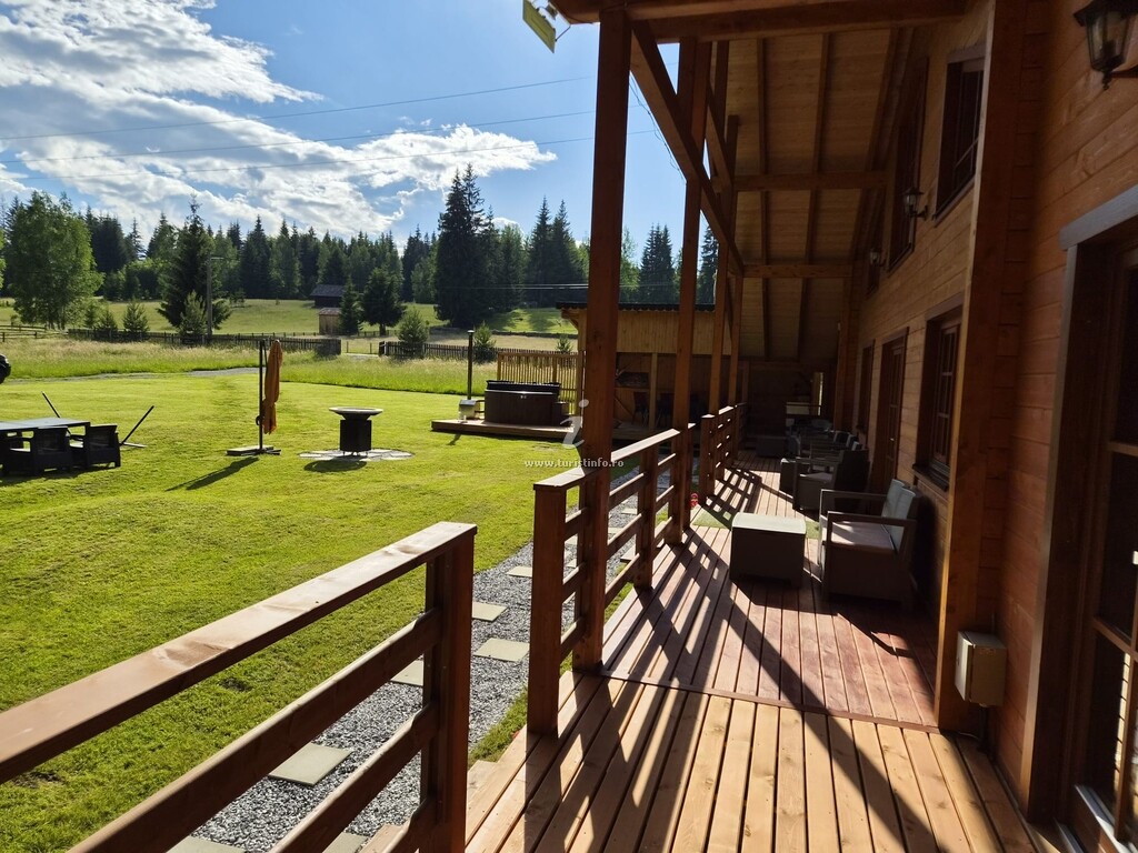 Camere de închiriat Casa cu Cerdac