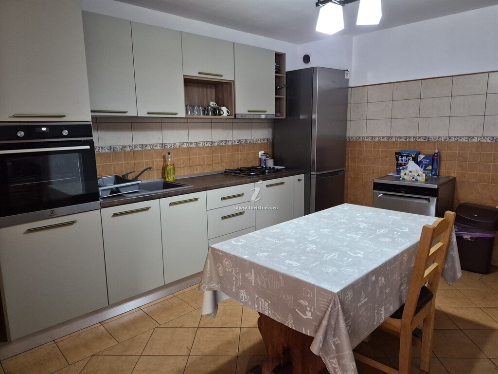 Pensiunea Casa Deea