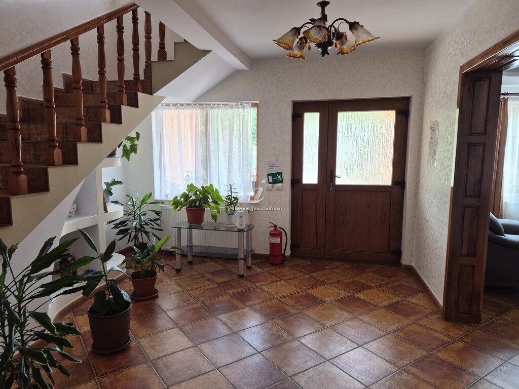 Pensiunea Casa Deea