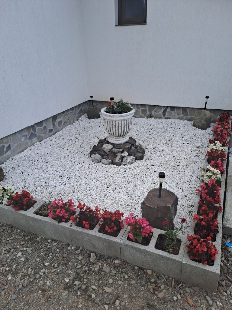 Căsuța de la Curte