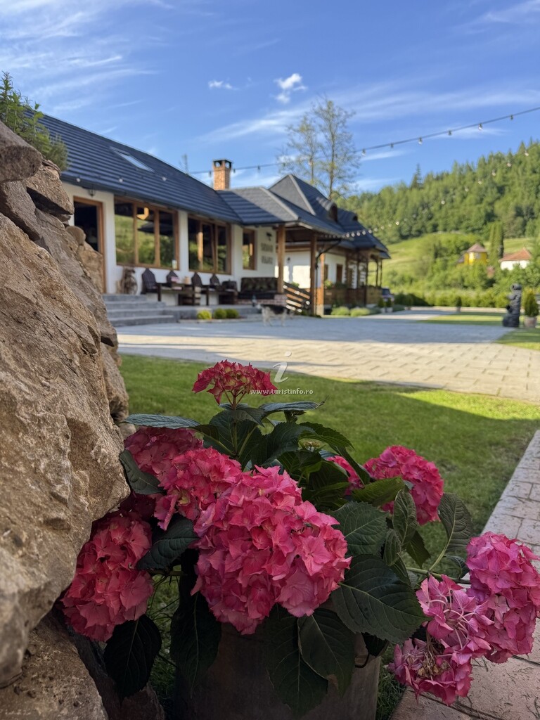 Casa Sadova Village