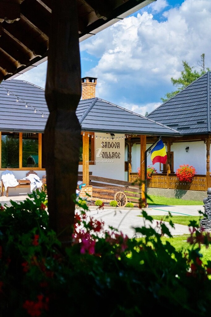 Casa Sadova Village