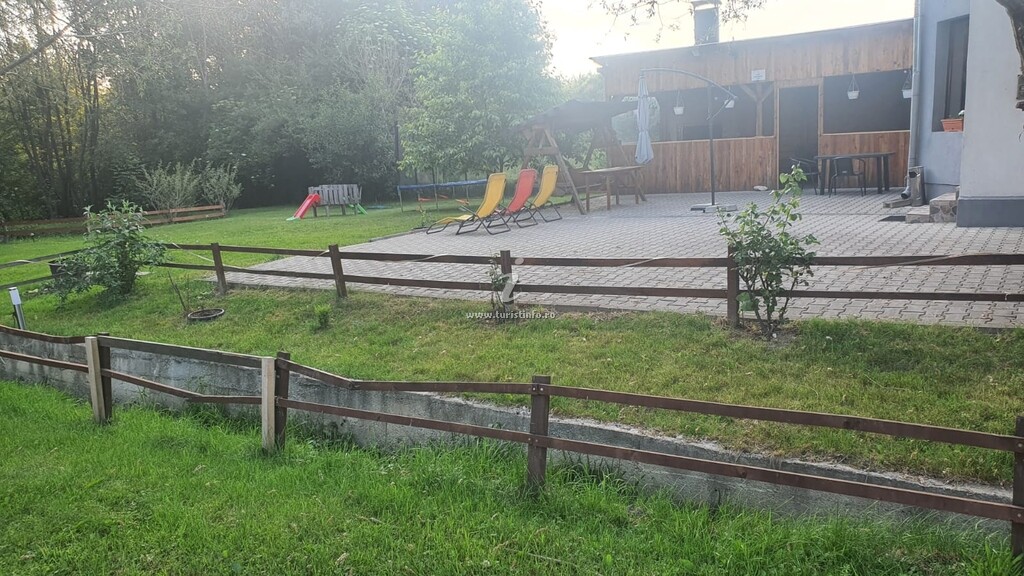 Casa de vacanță la Poalele Bucegilor