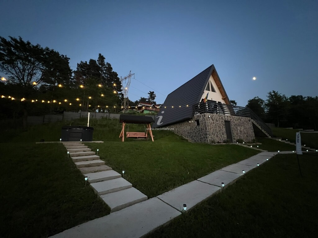 Aura Chalet