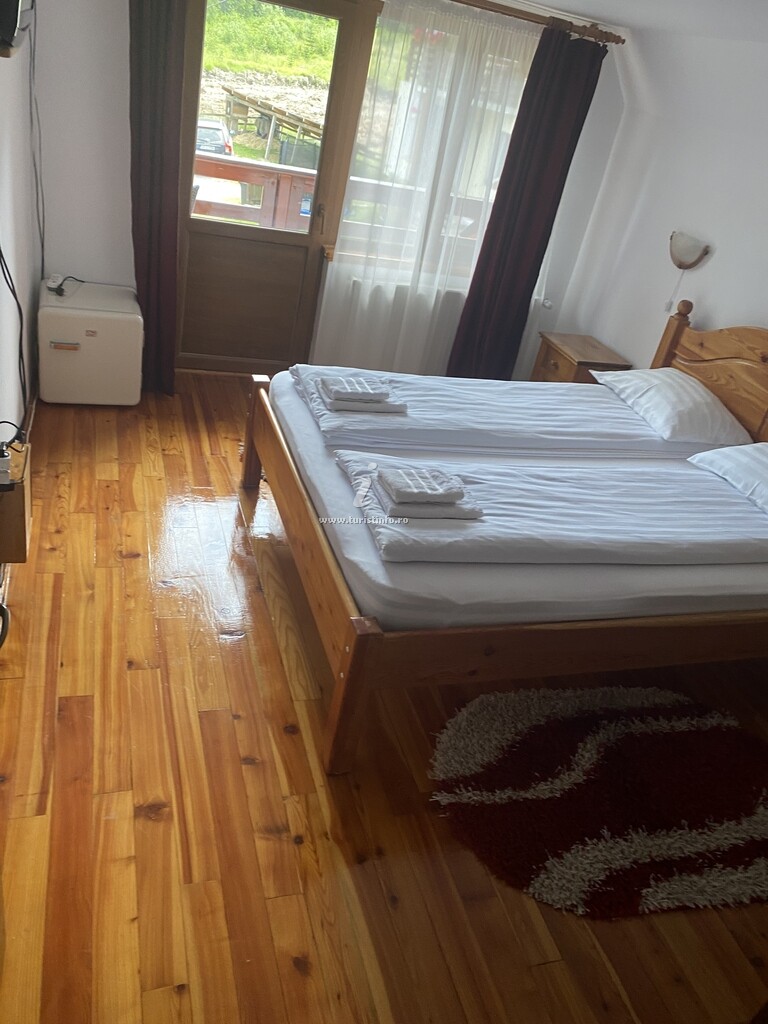 Cabana Casa dintre Brazi
