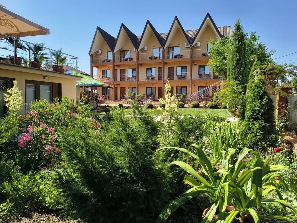 Casa Pelicanul