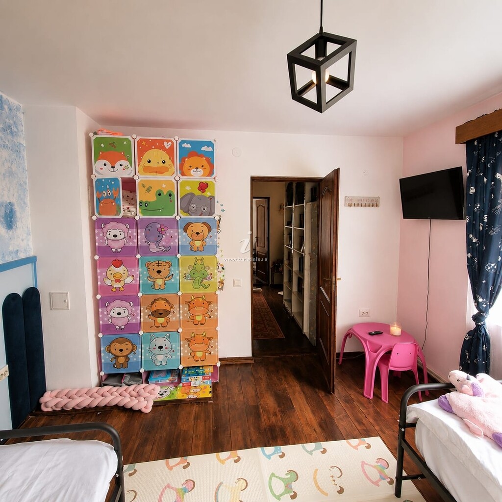 Casa de vacanță la Tataie