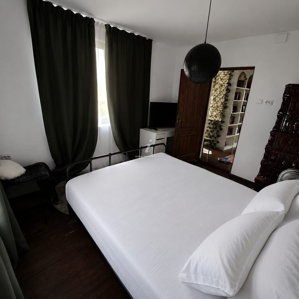 Casa de vacanță la Tataie