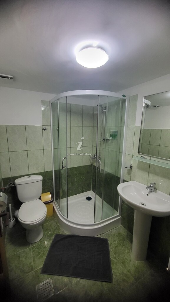 Pensiunea Nufărul Galben