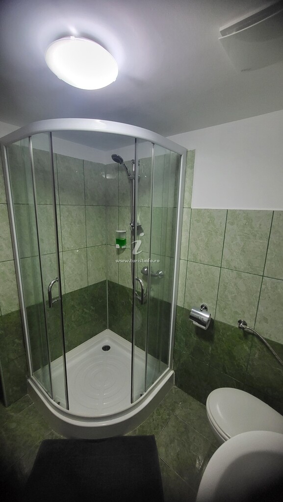 Pensiunea Nufărul Galben
