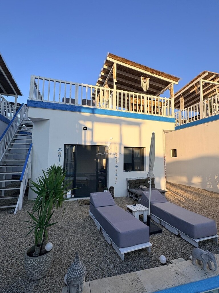 Bungalow-uri White Bungalows