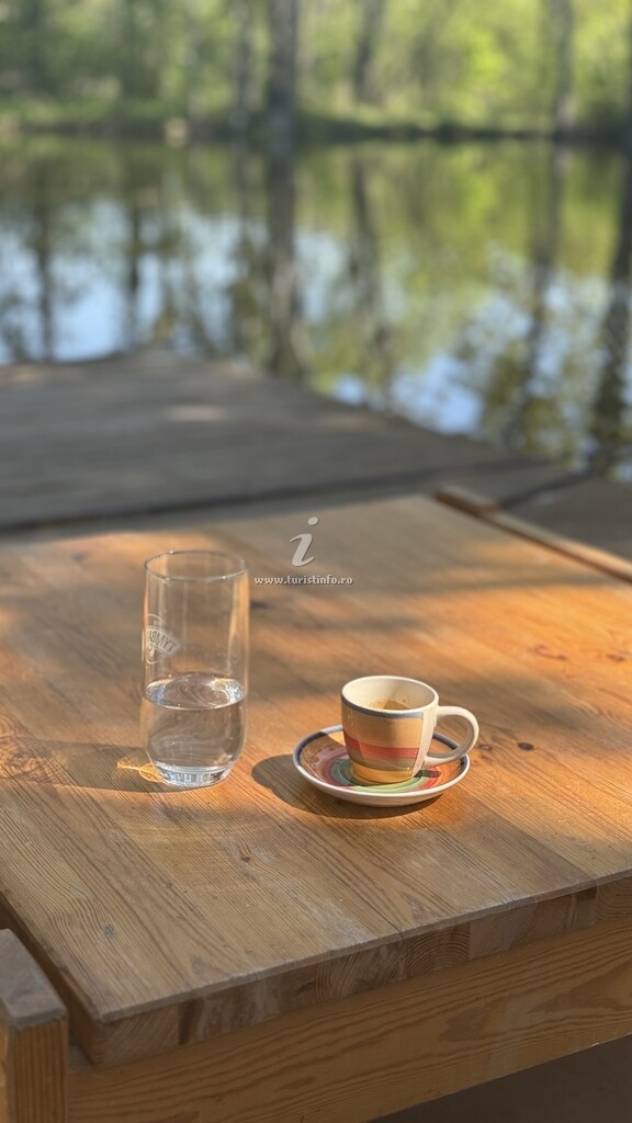 Lacul cu Cabană