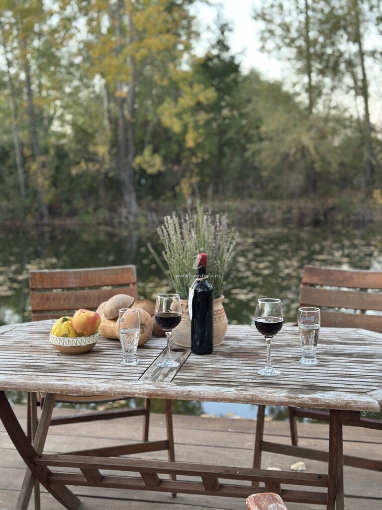 Lacul cu Cabană
