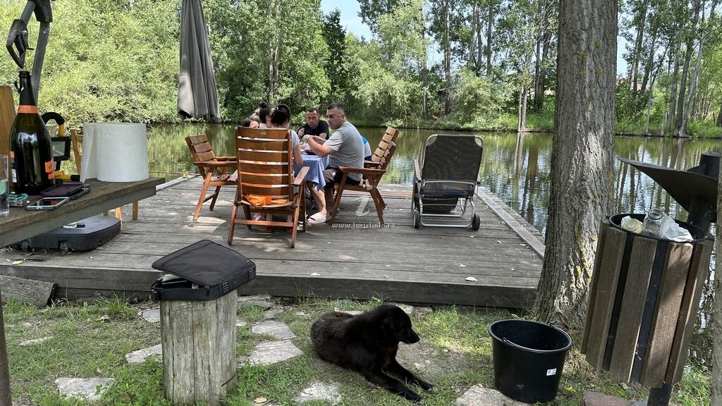 Lacul cu Cabană