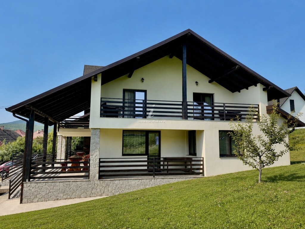 Pensiunea Agroturistică Casa Bucovineană
