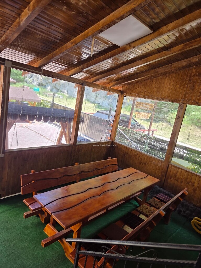 Camere de închiriat Casa Mirela