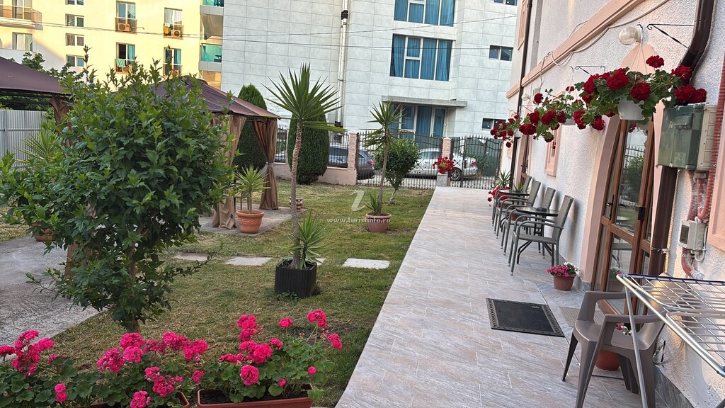 Camere de închiriat Lucmar