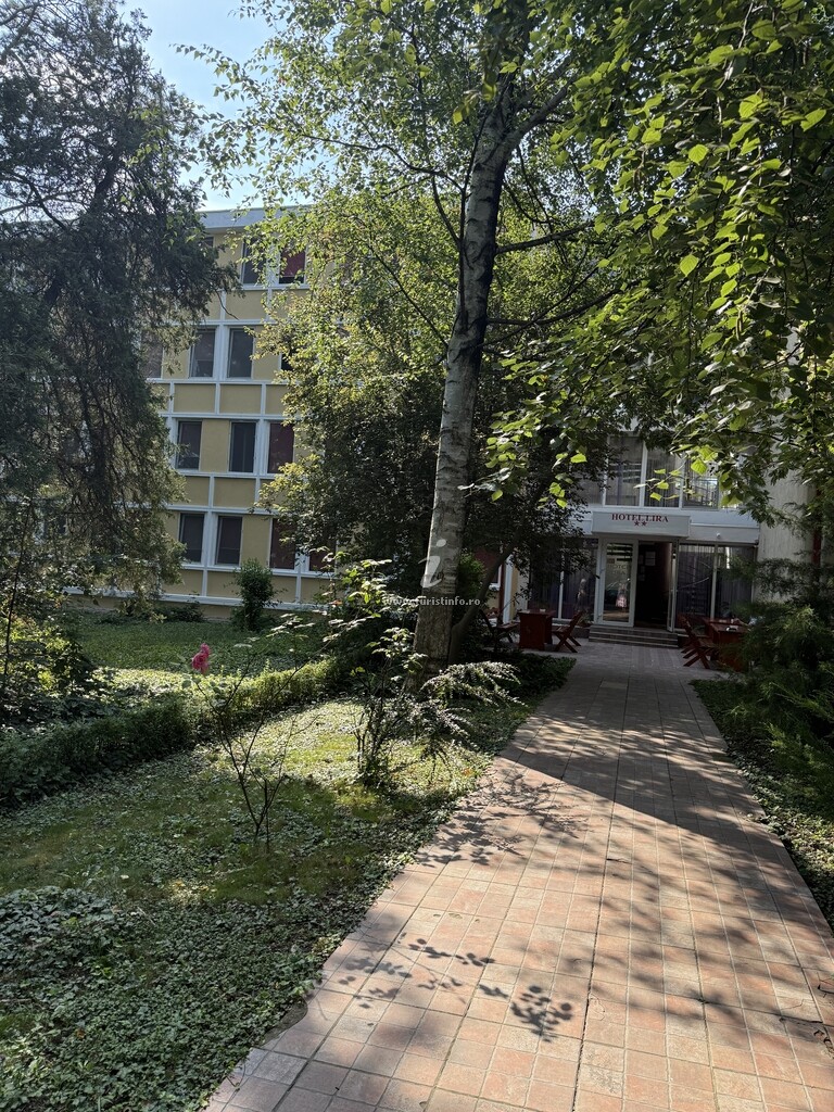 Hotel Lira