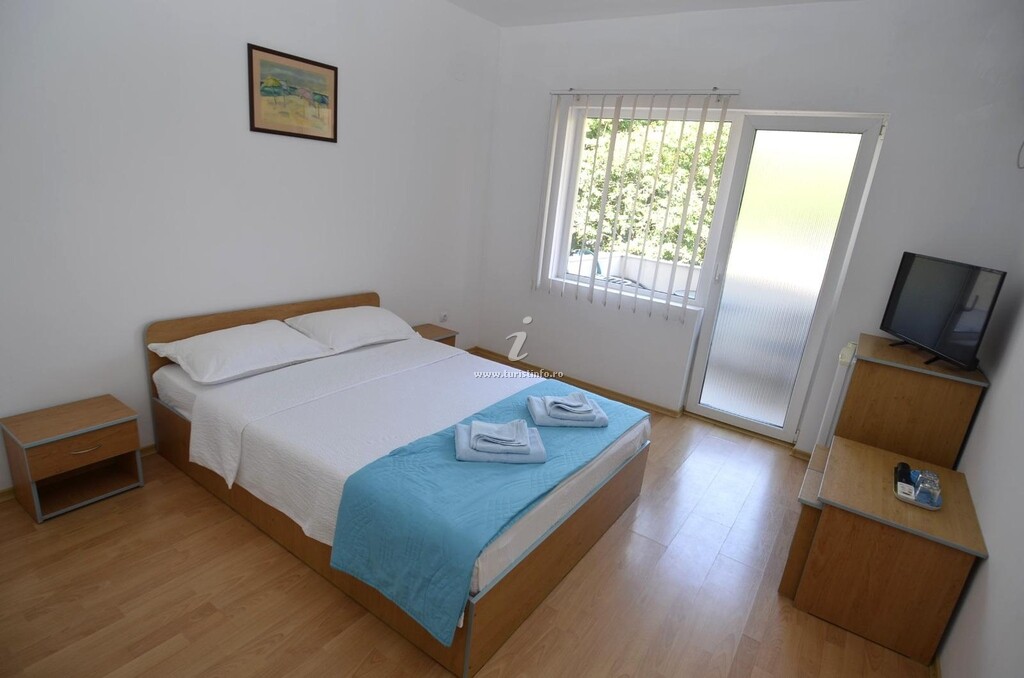 Vila Casa Dinu
