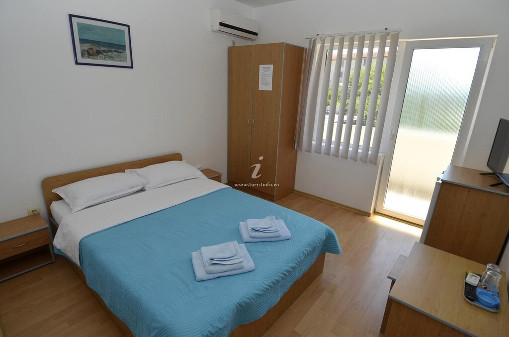 Vila Casa Dinu