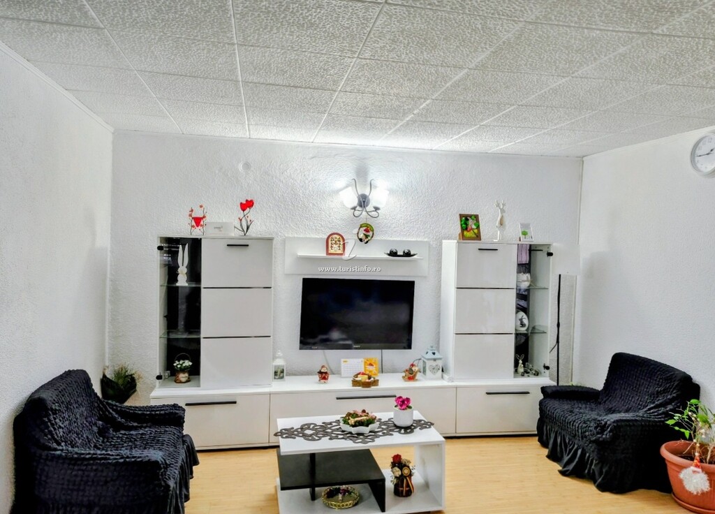 Camere de închiriat Casa Yanis