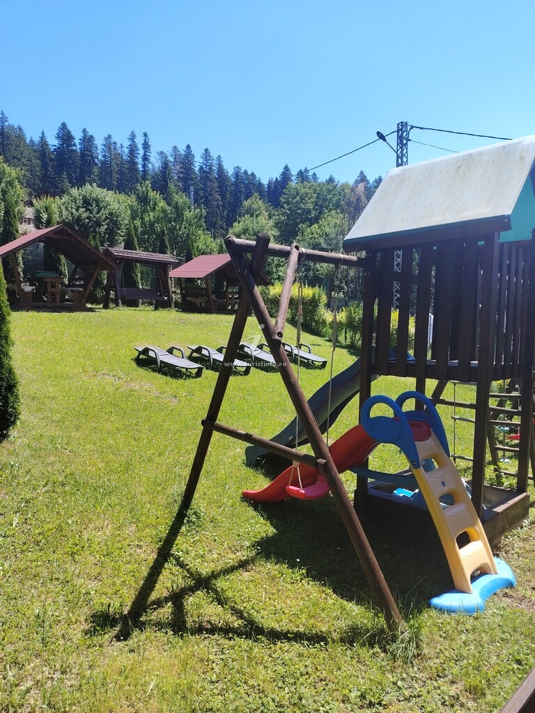 Camere de închiriat Casa Bârlogul Ursului