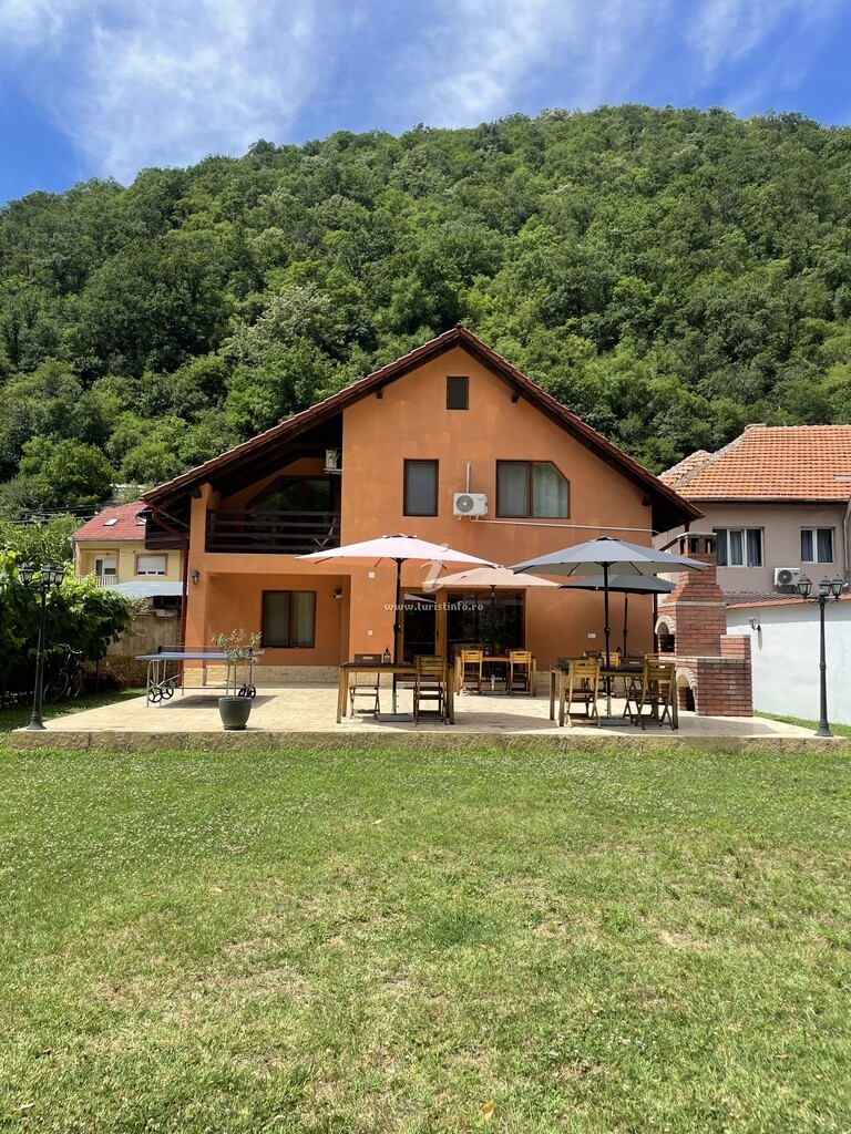 Pensiunea Casa Bianca