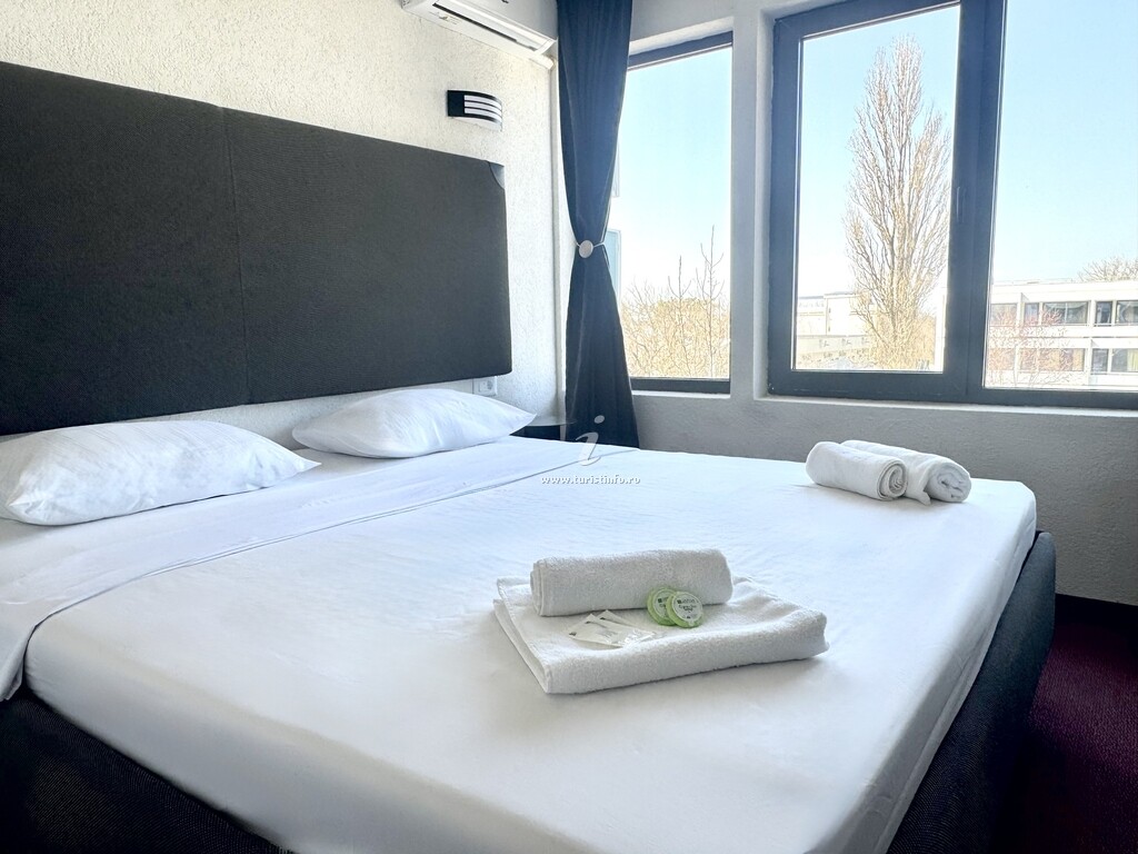 Hotel Almaris