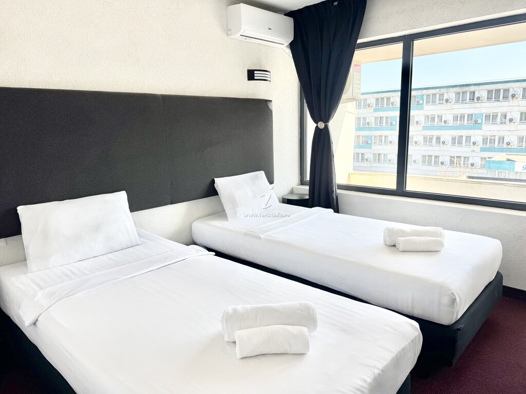 Hotel Almaris