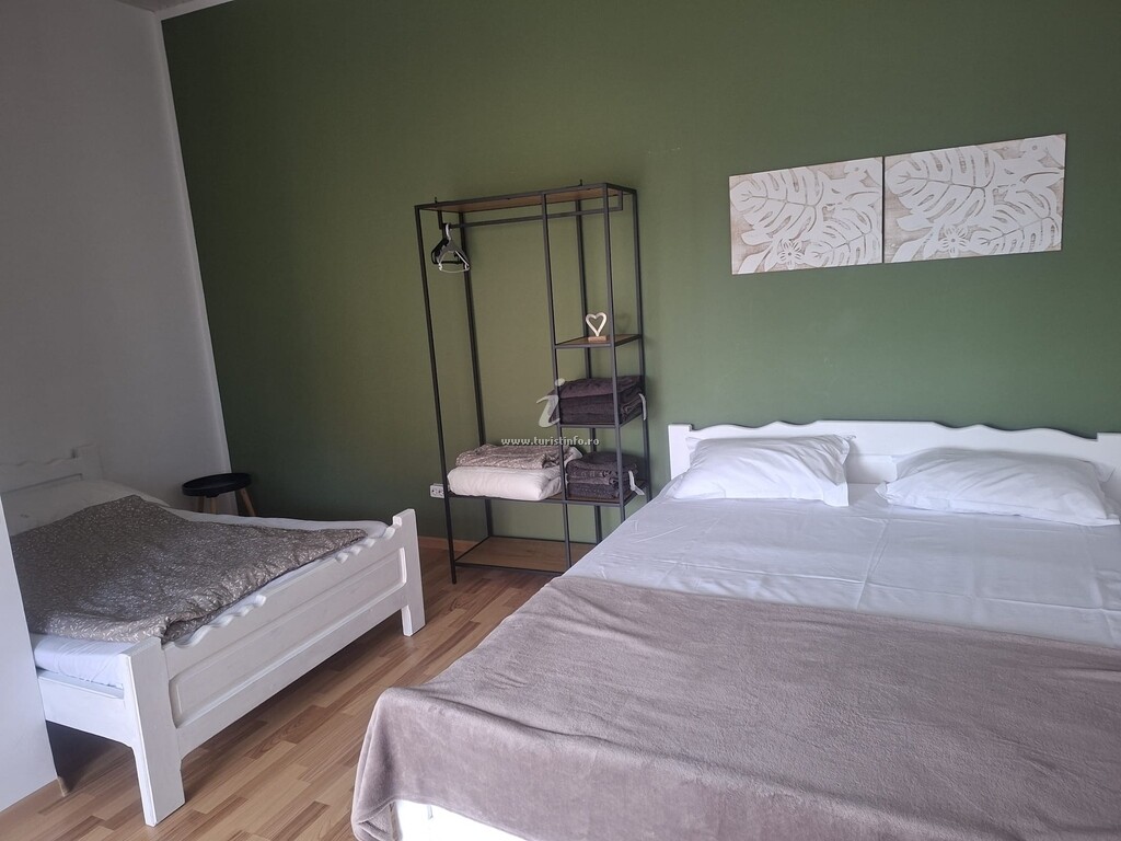 Camere de închiriat Happy House