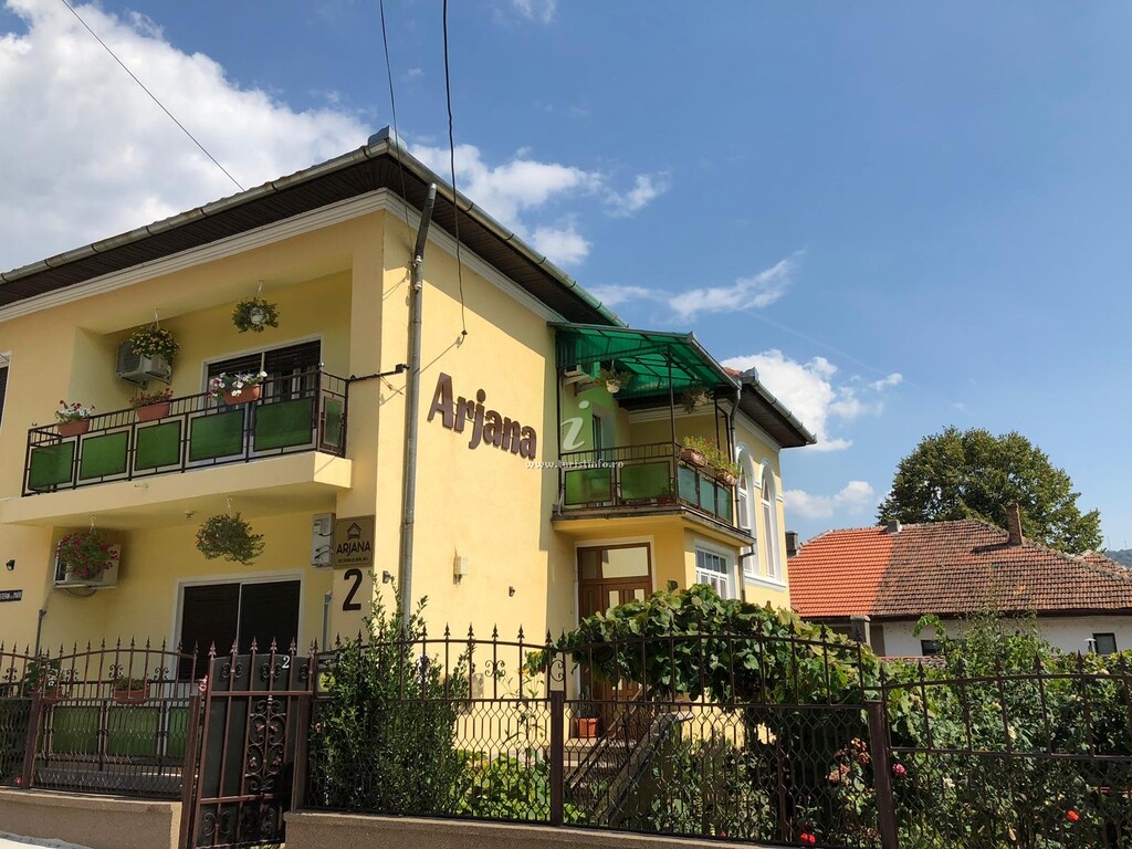 Vila Arjana
