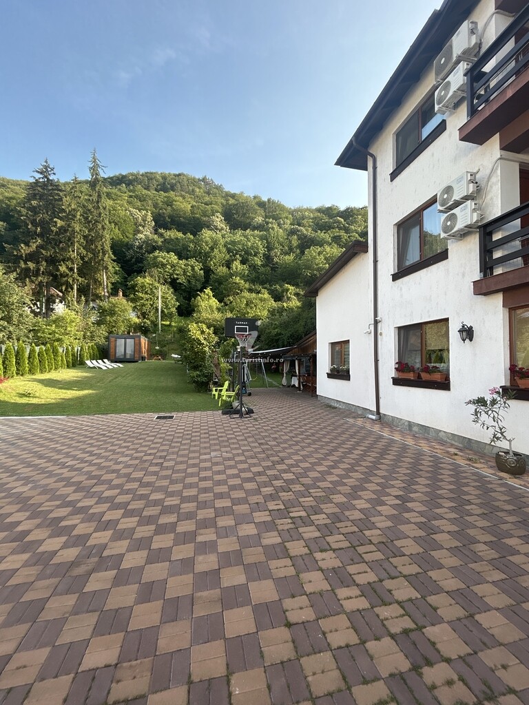 Casa Cozia
