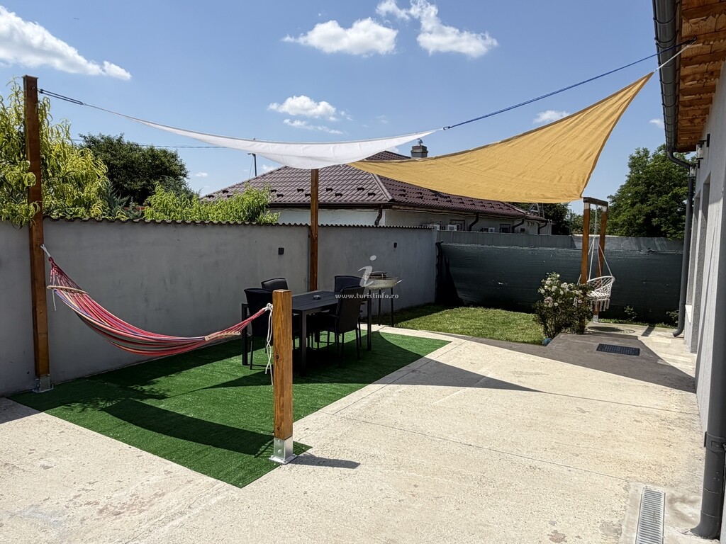 Casa de vacanță Alex`s Beach House